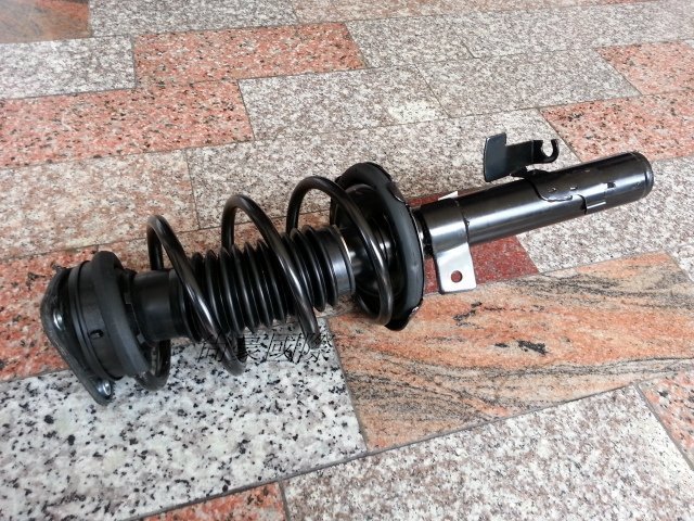 MAZDA 馬自達3-04~09 4門 全新 前避震器總成 台灣FST廠2000 台灣KYB廠3100