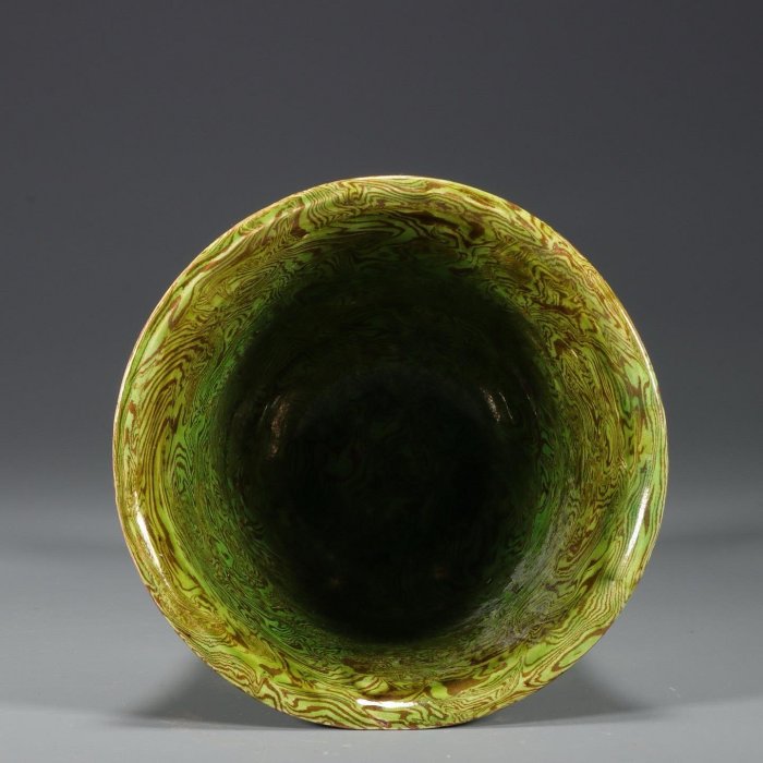 緑釉 練上 絞胎 高足杯 唐宋時代 高さ約10.5m 宋式絞胎綠釉高足杯，精雕古雅陶瓷，高11.6公分、口徑8.1~9公分，舊藏