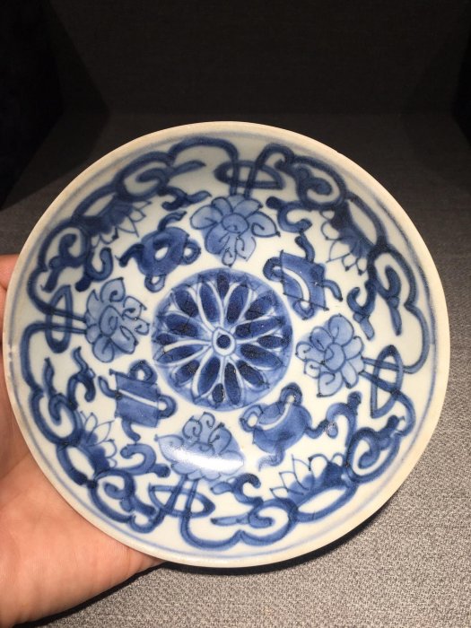 明代青花纏枝花卉紋盤直徑13.5公分現代嚴選古瓷推薦花卉紋樣精緻完美品