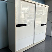 【永茂2手家具館】嚴選永茂二手傢俱家電*B031701*白色七尺滑門衣櫃*客廳傢俱 臥室家具 置物櫃 收納櫃 酒櫃 展示櫃 電視櫃 鞋櫃 高低櫃