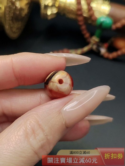 天珠蓮花三眼天珠臺灣寶源天珠至純瑪瑙材質采用傳統手工打磨工藝，珠身