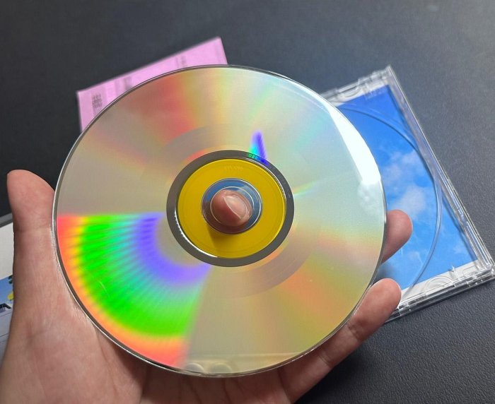 欣叡二手CD 有簽名 限量1000套 盒裝 附資料卡 黃嘉千 愛已升天 3效合一超EP | Yahoo拍賣