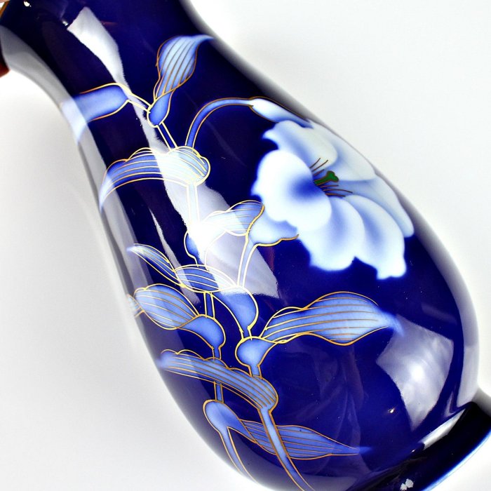 桑園の】日本高級瓷器深川製磁琉璃釉白牡丹瓷瓶花瓶美品附收藏桐箱D