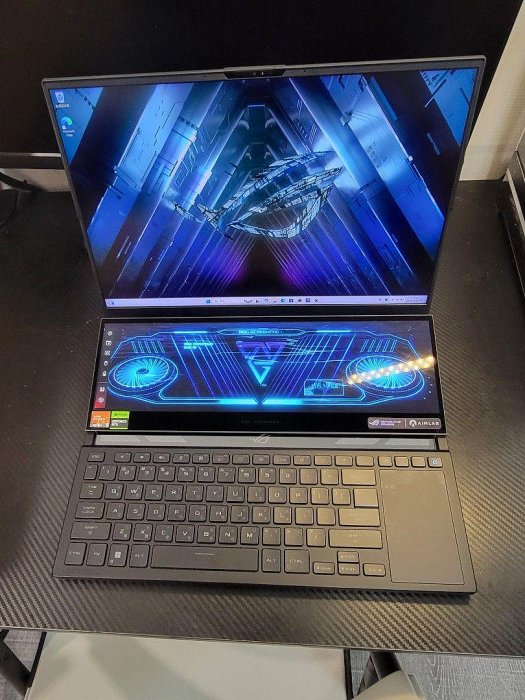 ASUS ROG 華碩 Zephyrus Duo 16 RTX4090 16吋電競筆電(R9-7945HX/32GB*2/2TB+2TB/RTX 4090)