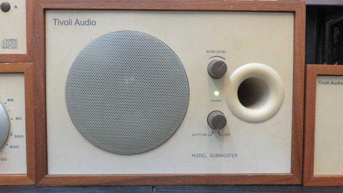 【中古】Tivoli Audio MODEL TWO/CD/SUBWOOFER Tivoli Model Two CD Subwoofer Test one - YouTube