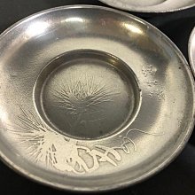 嚴選日本大阪乾茂號錫制茶托五件組，經年累月古董收藏，梅蘭竹菊松紋美