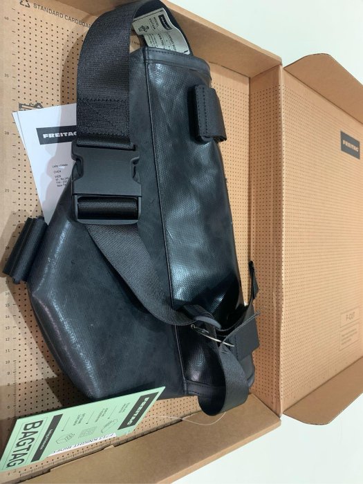 Freitag F713 Knight Rider 全黑F-cut | Yahoo拍賣