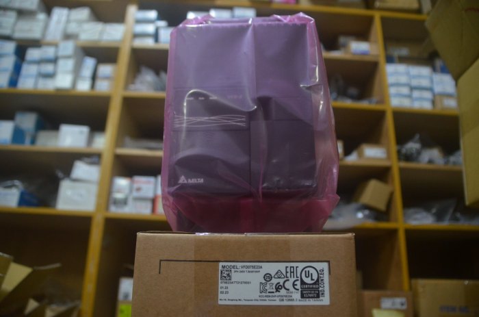 台達變頻器 VFD075E23A 三相220V 10HP