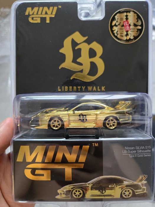 全新MINIGT 840 S15 LB原宿限定金色車模，附車況視頻，嚴選推薦ミニgt