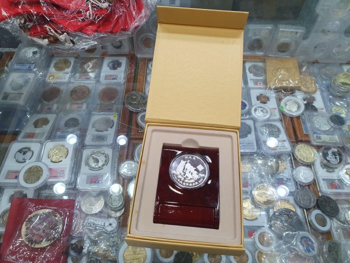 ☆孟宏館☆2006年民國95年丙戊狗年精鑄紀念銀幣年十二生肖銀幣中央造幣