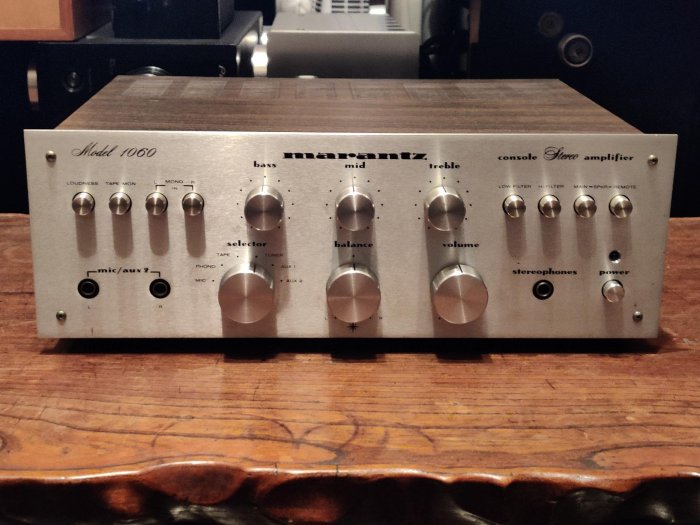 美國製 馬蘭士 MARANTZ MODEL 1060 雙聲道綜合擴大機 100V 可獨立前級