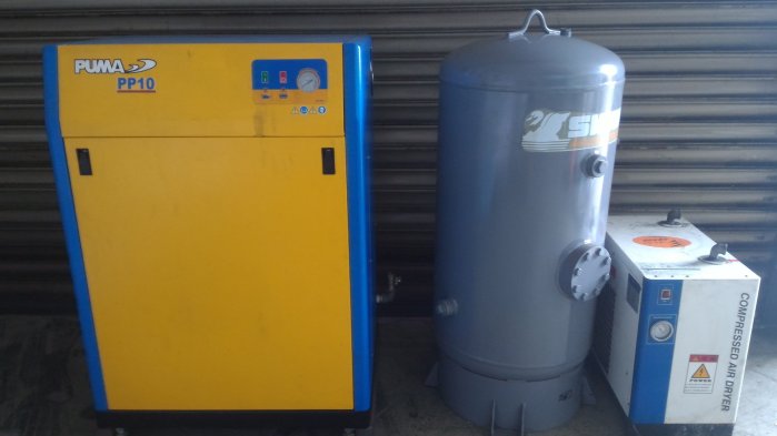 國內知名大廠PUMA 10HP靜音式空壓機(超新的1年機 含300L儲氣桶 無圖中乾燥機 創業好選擇)