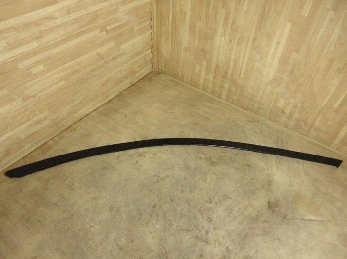 賓士 BENZ W211 wagon 5門 五門 右後 玻璃 飾條 飾板 二手品 (編號:F044)