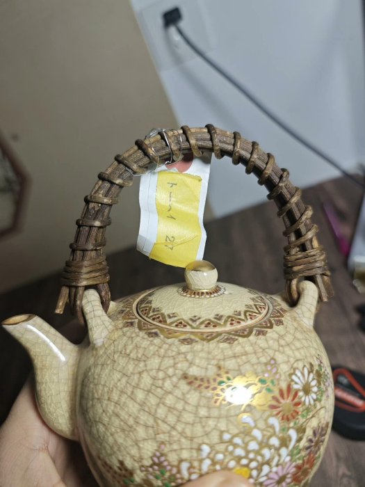 日本古茶器 日本古董茶道具，薩摩薩陶山提梁壺，造型挺漂亮，500cc，口沿有個1公分
