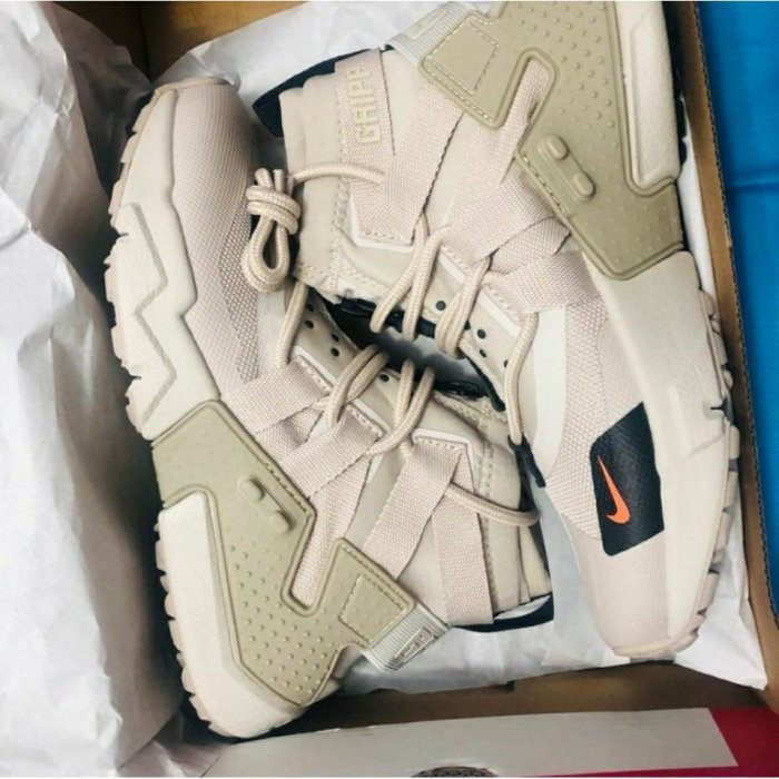 nike huarache gripp aq2802