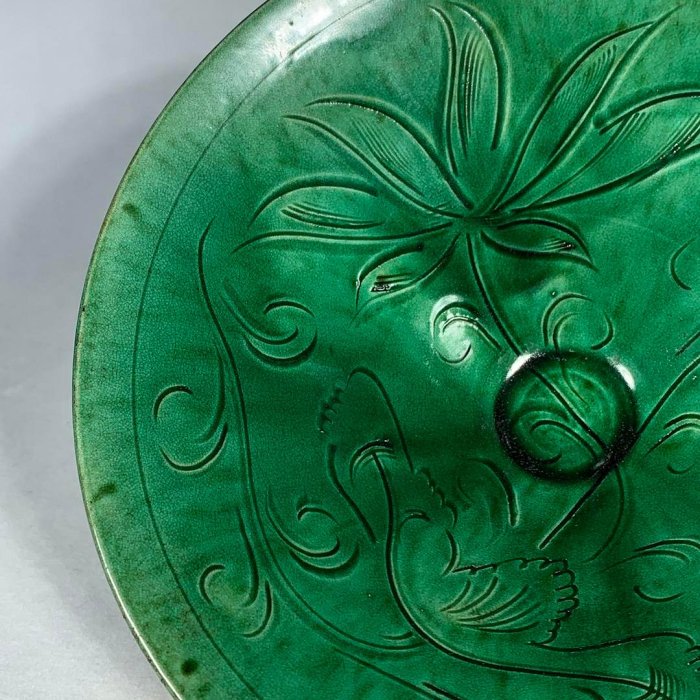 宋定窯綠釉花卉紋斗笠碗，高6.5直徑18cm，260403 瓷器汝窯官窯