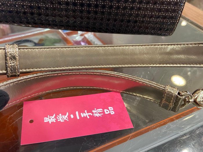 ☆最愛二手精品☆ CHRISTIAN DIOR 迪奧金黑色漸層漆皮金釦吊飾金釦拉鍊手提包肩背包斜背包兩用包黛妃包格藤格 LADY CD ...