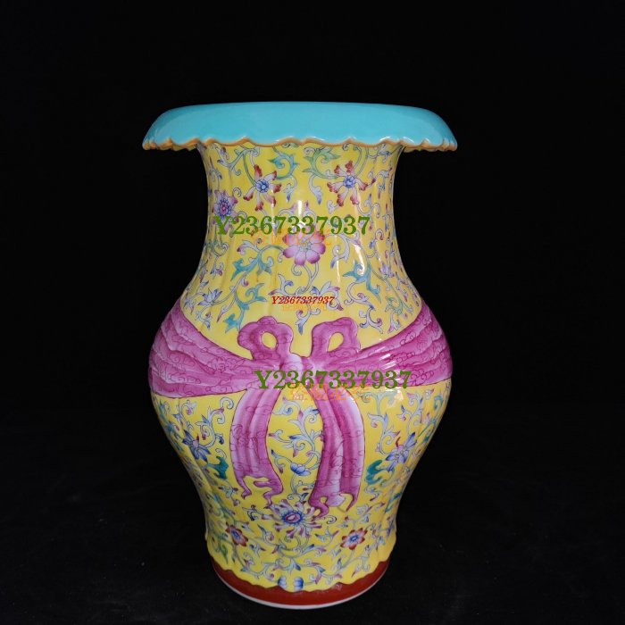 大清乾隆，綬帶瓶，粉彩纏枝花包袱瓶18。971 瓷器青花粉彩【快樂真棒