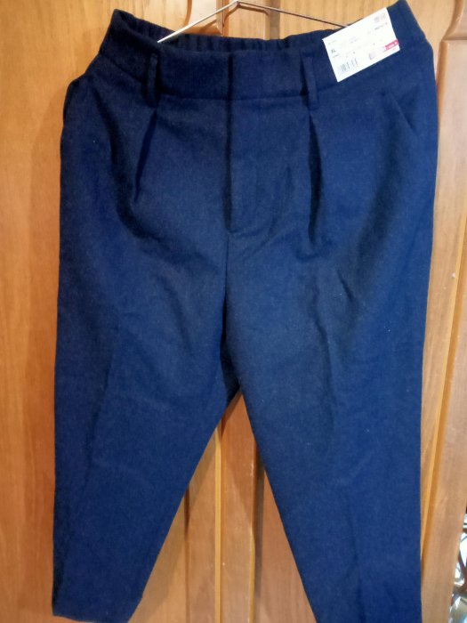 uniqlo全新深鐵灰色毛料西裝褲