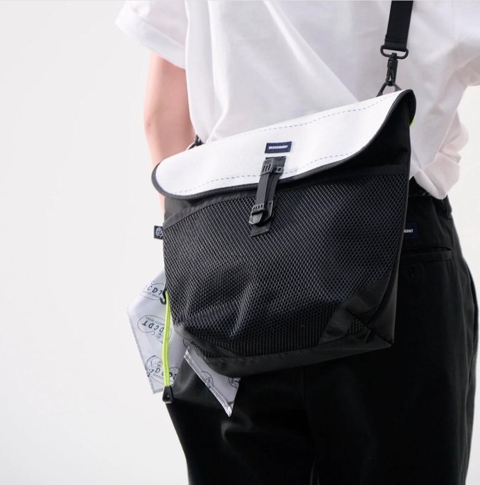 DESCENDANT PANNIER BAG TAKES HANDS 側背包。太陽選物社261THDS-CG01