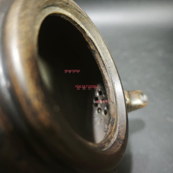 底款：顧景舟品名：龍鳳壺泥料：古銅泥容量:400cc左右尺寸:如圖【雅藏