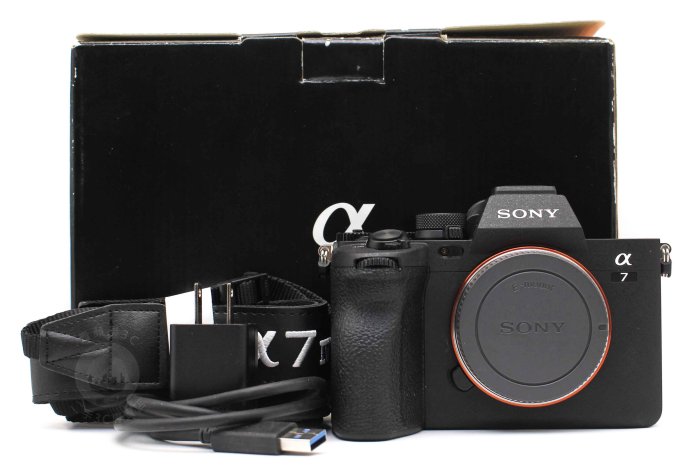 【高雄青蘋果3C】SONY A7M4 A74 A7 Mark IV 單機身 6100萬像素 快門:42XX 全片幅 4K錄影 二手相機#98534