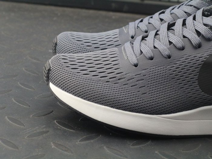 nike internationalist lt 17