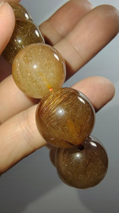 天然銅髮晶手珠~銅鈦~珠子直徑約18.5mm~20mm左右~滿絲效應強~開運招財的幸運大物~超大粒超滿足