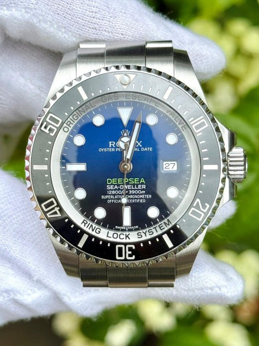 ROLEX 勞力士 型號116660DB 漸層藍水鬼王   大錶徑44mm 動力3135 保卡2015/APR