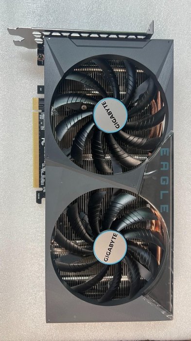 技嘉 RTX 3060Ti 8G 獵鷹 雙風扇 顯示卡 22年生產 二手良品 功能正常 成色漂亮 遊戲電競