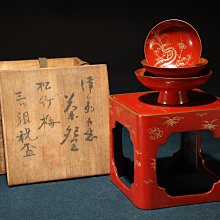 漆塗　木盃　丁字台付　松竹梅　三ッ組盃 3/19結標日本漆器松竹梅金蒔繪三ツ組祝盃附盃台共箱CEC0503 -漆碗漆盤