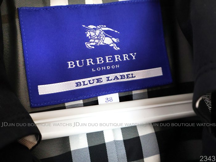 新品Burberry London blue label 38 金鐸精品~2343 BURBERRY 博柏利日本藍標經典雙排鈕扣中長版38號