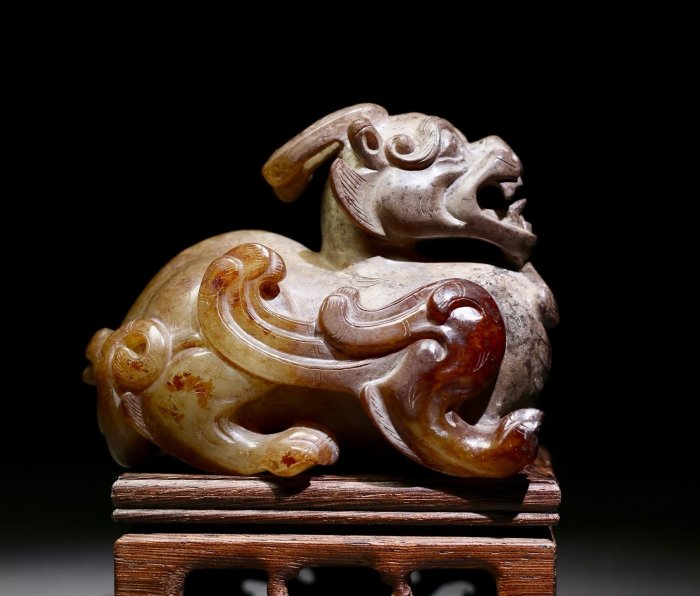 18836精品和田玉舊藏迴流瑞獸玉質細膩油潤包漿醇厚沁色自然雕工精湛