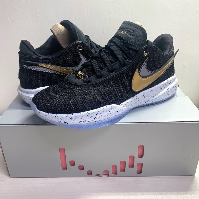 【現貨優惠】NIKE Lebron 20 Black Metallic Gold 黑金 DJ5422-003