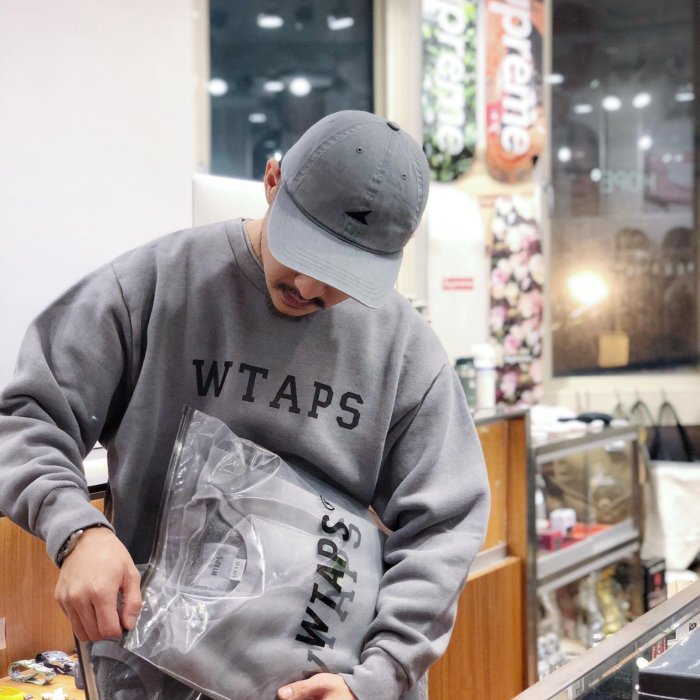 トップス WTAPS 19AW COLLEGE.DESIGN CREW NECK 希望商店】WTAPS COLLEGE DESIGN CREW NECK 19AW 非目錄款水洗logo