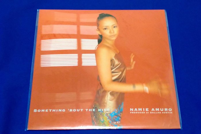安室奈美惠SOMETHING 'BOUT THE KISS 1999年日本限定黑膠LP | Yahoo拍賣