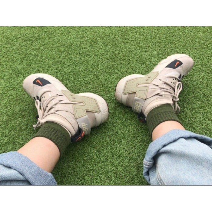 nike huarache aq2802