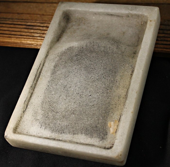 桑園の】高級珍貴名硯657g公斤白端硯厚實老硯台萬元精品(委託品) T