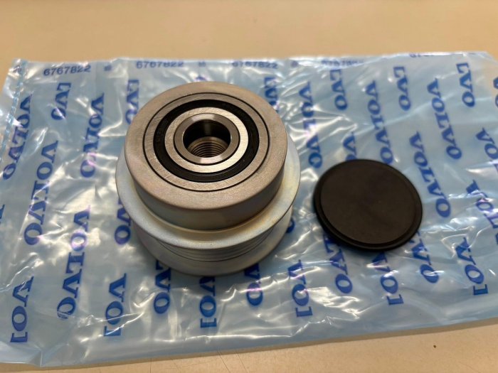 發電機單向軸承皮帶盤 VOLVO XC60 XC90 XC40 S90 V90 17-