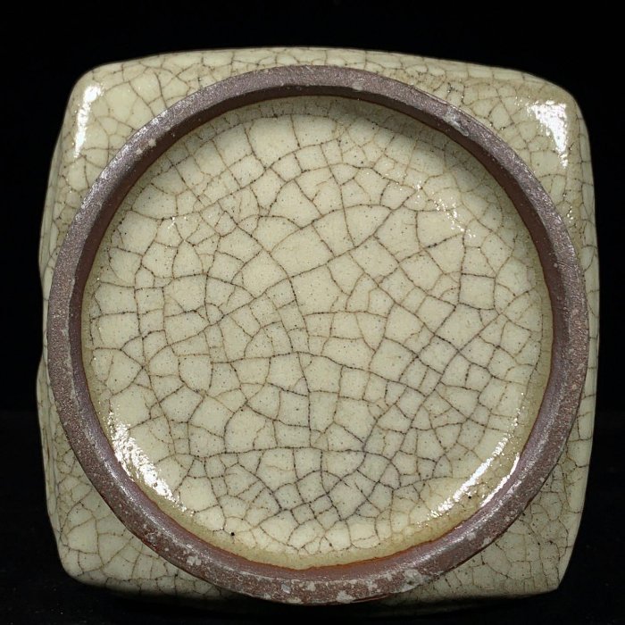 中国宋時代 官窯  八卦棕式瓶 宋哥窯八卦紋琮式瓶，高23直徑10.5cm，200155 瓷器官窯汝窯【古雲