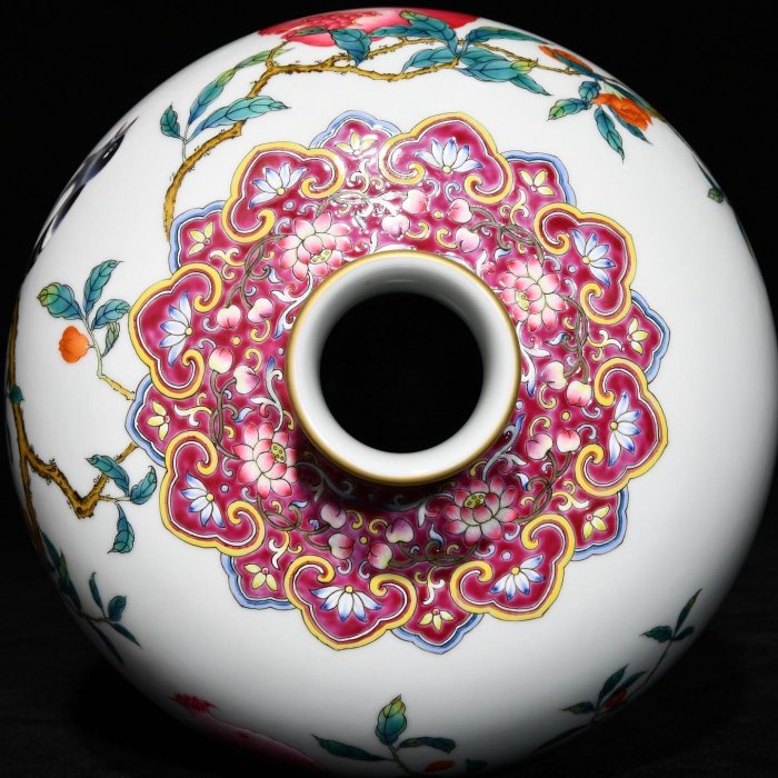 清雍正粉彩花鳥石榴紋梅瓶，高36cm直徑31cm46769 瓷器青花粉彩【華夏