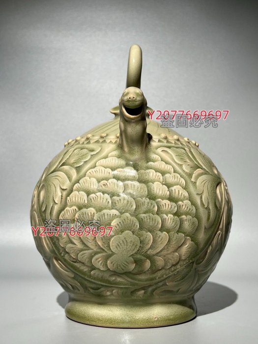耀州窯純手工深刻花倒流壺器型優美宋代晚期以青瓷為主胎薄質堅釉