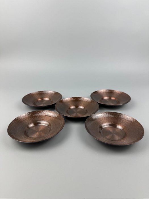 日本茶道茶具銅茶托五只榮美堂燭光釉茶托尺寸：11cm 重量：480g 【展覽