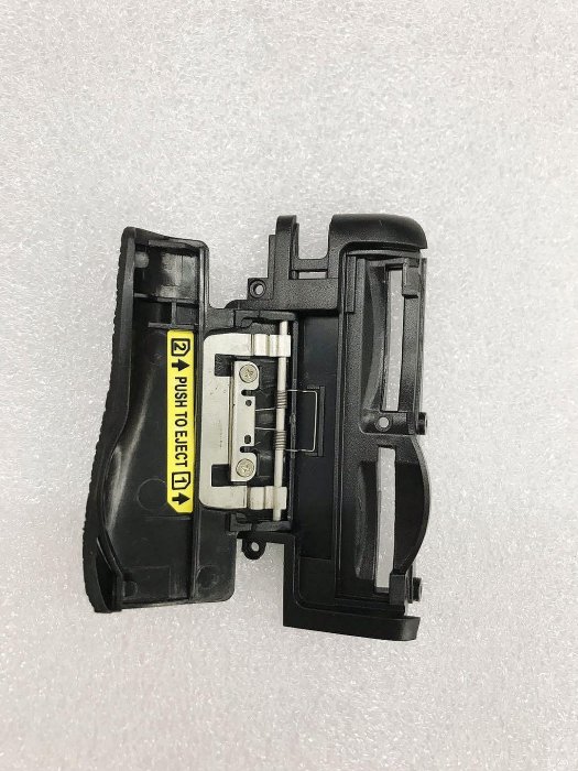 新上架全新原裝 NIKON 尼康Nikon D750 卡蓋 卡槽蓋 卡槽蓋子 單反相機配件欣欣數碼相機配件
