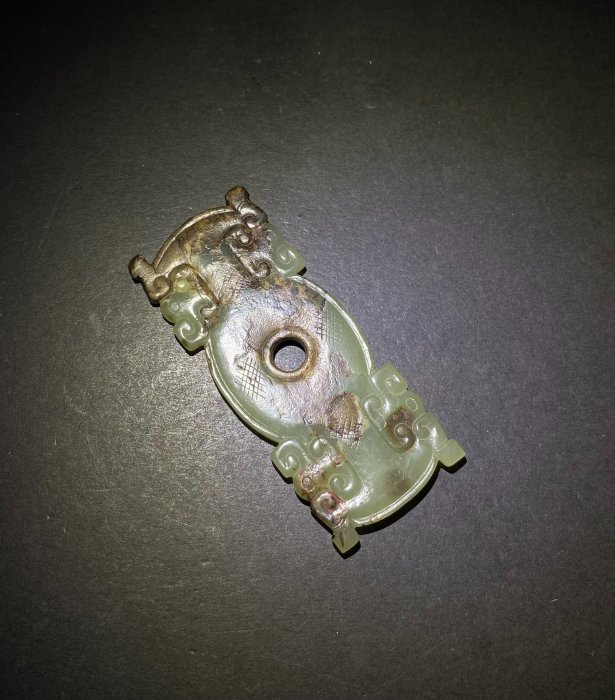 漢代和田玉玉虎商周玉佩戰漢代玉璧玉壁戰漢老和田玉尺寸：7.67*3.28