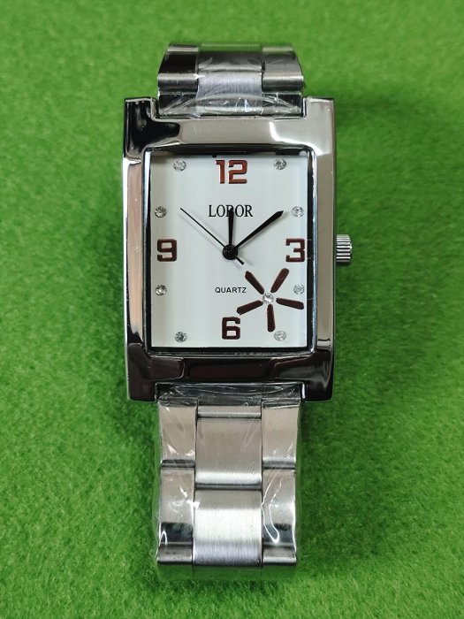 LOBOR 鋼帶 石英機芯腕錶 原裝保護膜未拆品