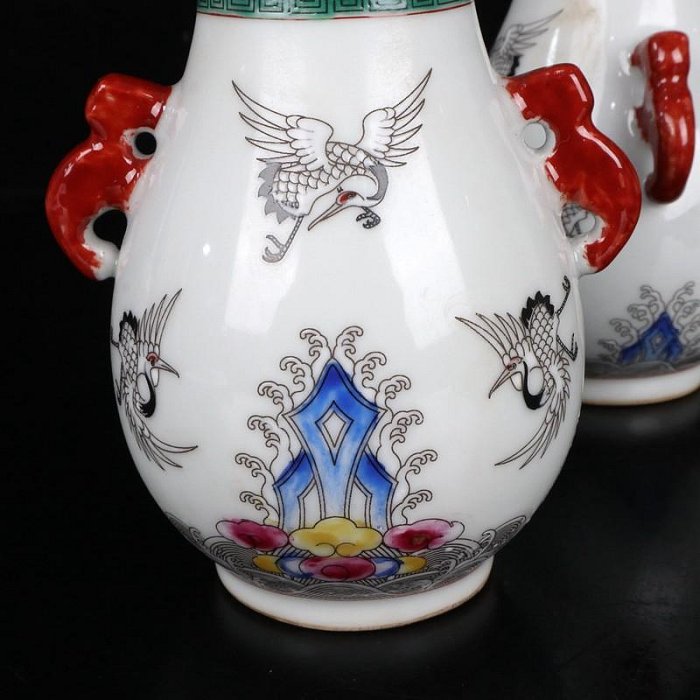 清乾隆款粉彩仙鶴圖紋雙耳尊高9.5cm寬9cms25900105126038873禦窯
