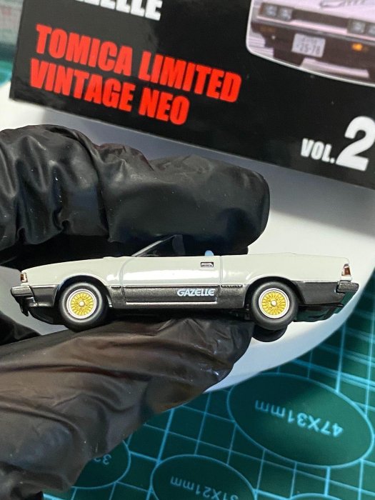 TOMYTEC 多美卡TLV 日產Gazelle西部警察版盒內車況俱佳當初mint 品質日