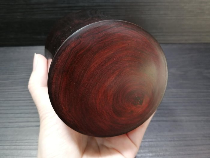 多藝多]印度小葉紫檀野生老料帶金星筆筒約高10圓9cm 收藏價7500