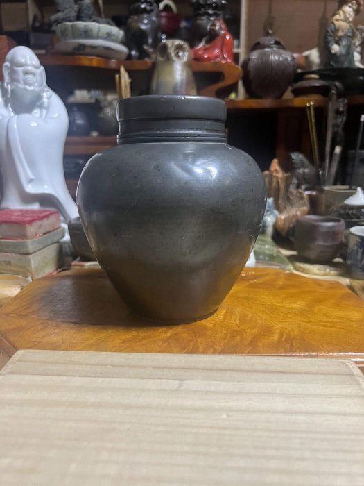 御錫屋天下一美作守百年老茶葉錫罐二手珍藏品相完美蓋子緩降錫斑包漿
